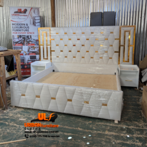Royal Diamond Upholstered Bed Set
